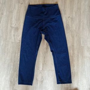 Lululemon blue crop leggings sz. 6